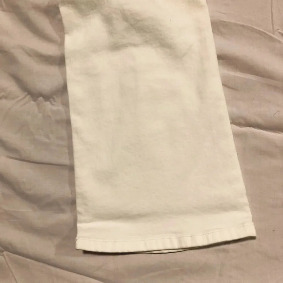 Guess High Rise Flare Distressed Jeans Size 32 White - Picture 16 of 16